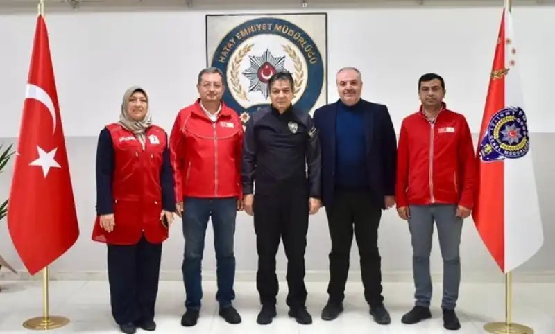 Kızılay Heyetinden Emniyet Müdürü Yılmaz'a Ziyaret 