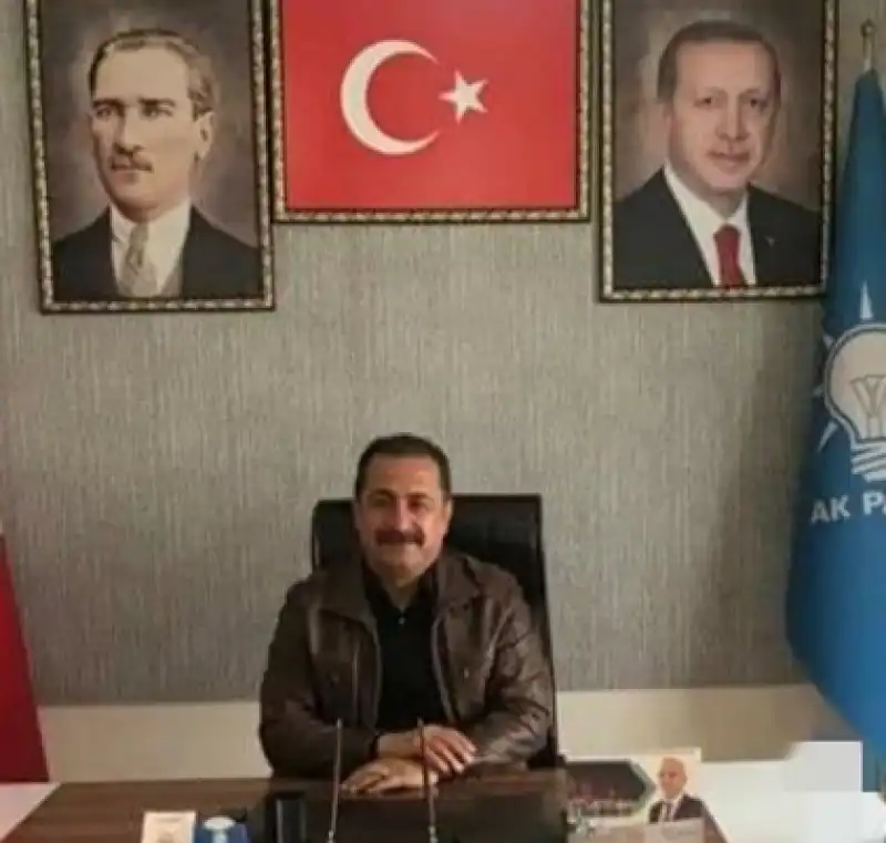 Yağışlardan Bozulan Yollarda Çalışmalar Sürüyor