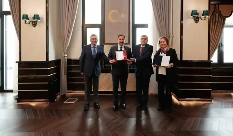 Ali Ve Zehra Mirioğlu’na Anlamlı Onur!