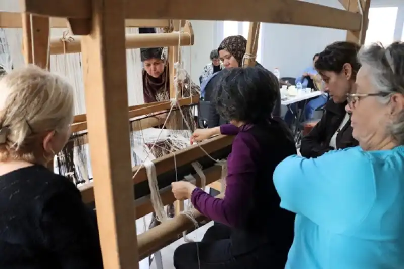 İpek Dokuyan Eller, Geleceği İlmek İlmek Kuruyor