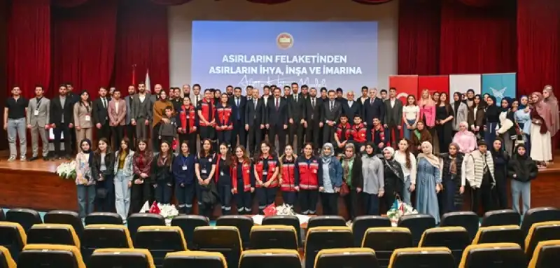 Vali Masatlı Hatay İhtisas Akademi Kapsamında HMKÜ Öğrencileriyle Söyleşi Gerçekleştirdi