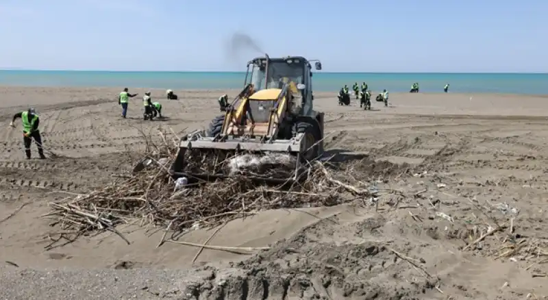 HBB’den Sahillerde Yıl Boyu Kesintisiz Temizlik çalışması