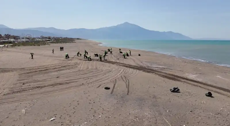 HBB’den Sahillerde Yıl Boyu Kesintisiz Temizlik çalışması
