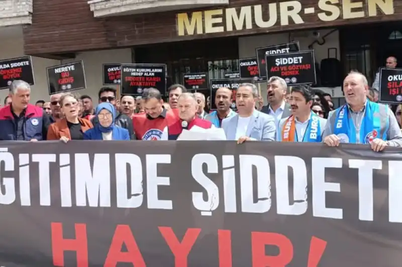 Hatay’da Eğitim Camiası Tek Yumruk: ‘artık Yeter’