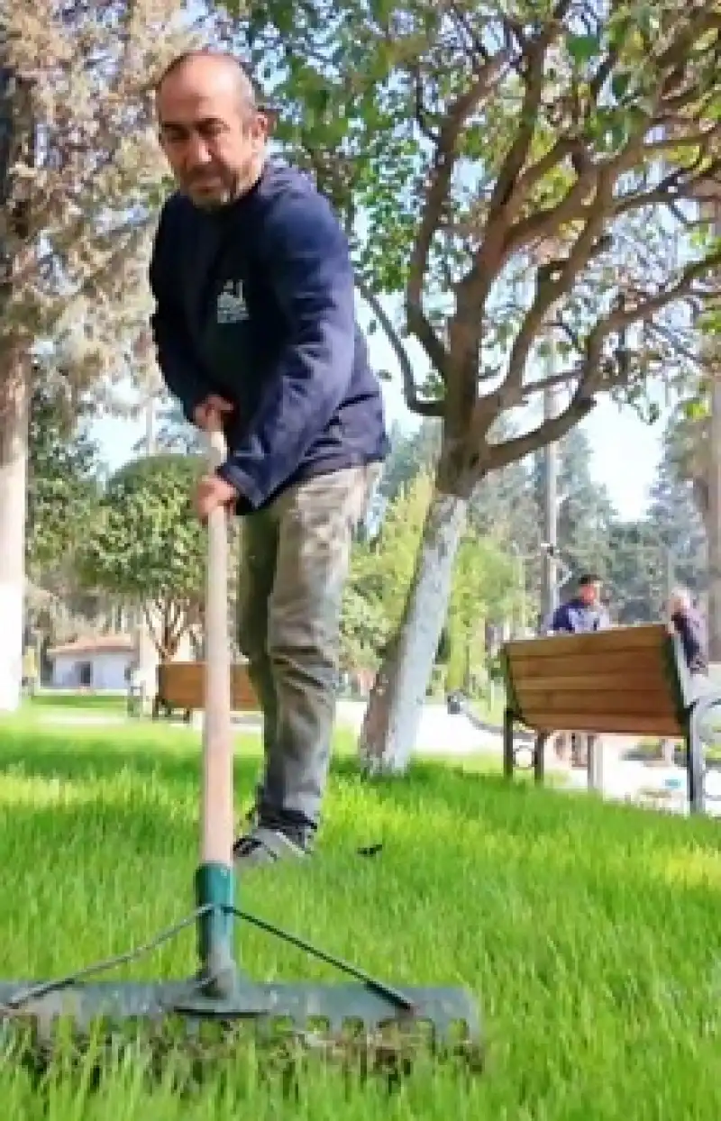 Parklar Güzelleştiriliyor