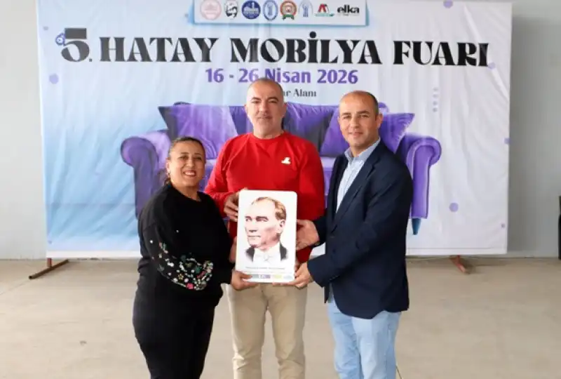 Katırcıoğlu Medya’dan Basın Temsilcilerine Atatürk Posteri Hediyesi