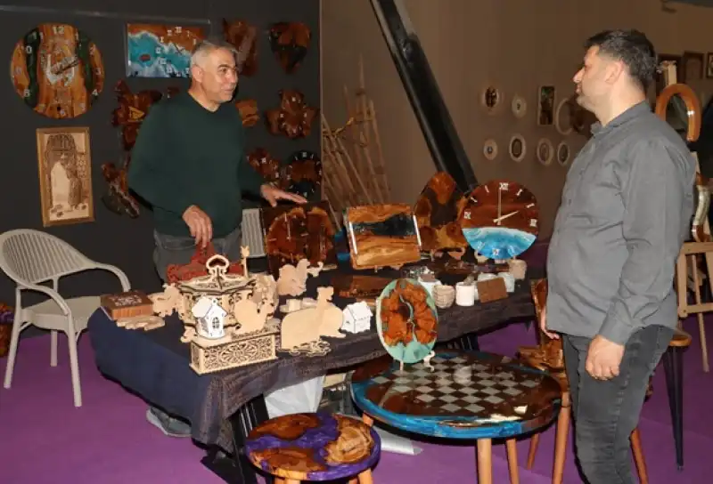 Zeytin Ağacı Ve Epoksi Sanatı Hatay Mobilya Fuarı’nda İlgi Odağı Oldu