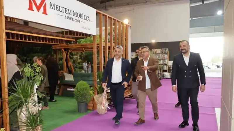 MHP Hatay Teşkilatı 5. Hatay Mobilya Fuarı’nda Esnafla Buluştu