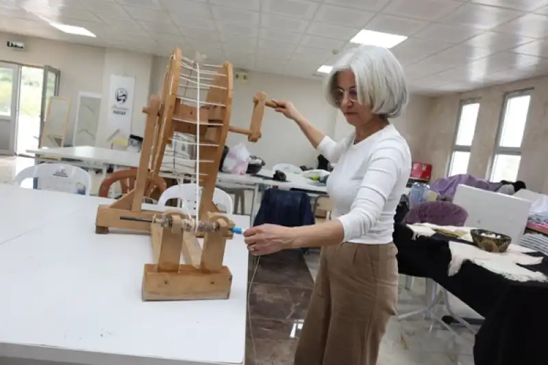 Unutulmaya Yüz Tutan Dokuma Sanatı Yeniden Hayat Buluyor