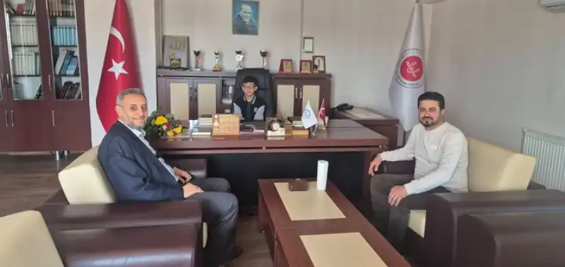 Minik Öğrenciden İlçe Müftüsüne Anlamlı Ziyaret