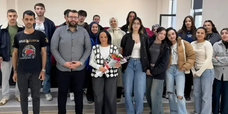 İpek Aslan, MKÜ Aşçılık Öğrencileriyle Gastronomi Söyleşisinde Buluştu