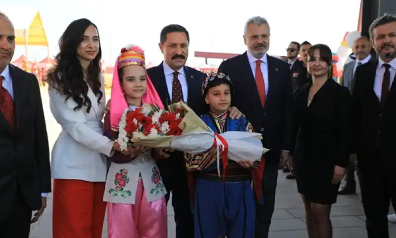 Başkan Öntürk, 23 Nisan’ı çocuklarla Kutladı