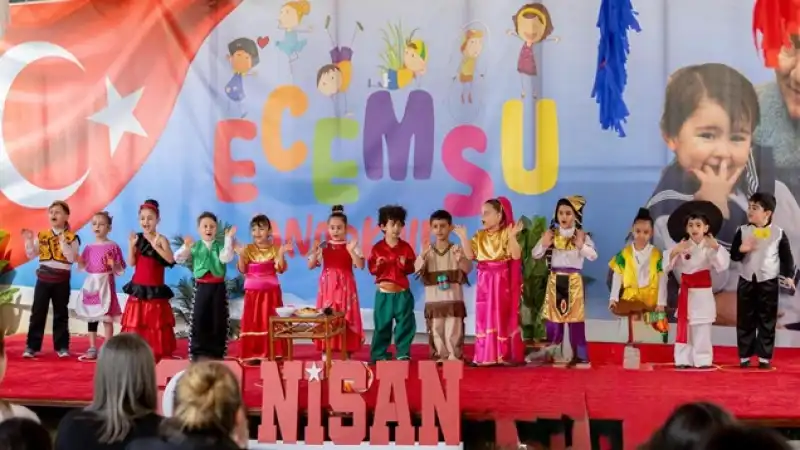 Ecemsu Anaokulunda 23 Nisan Coşkusu Duygu Dolu Anlara Sahne Oldu