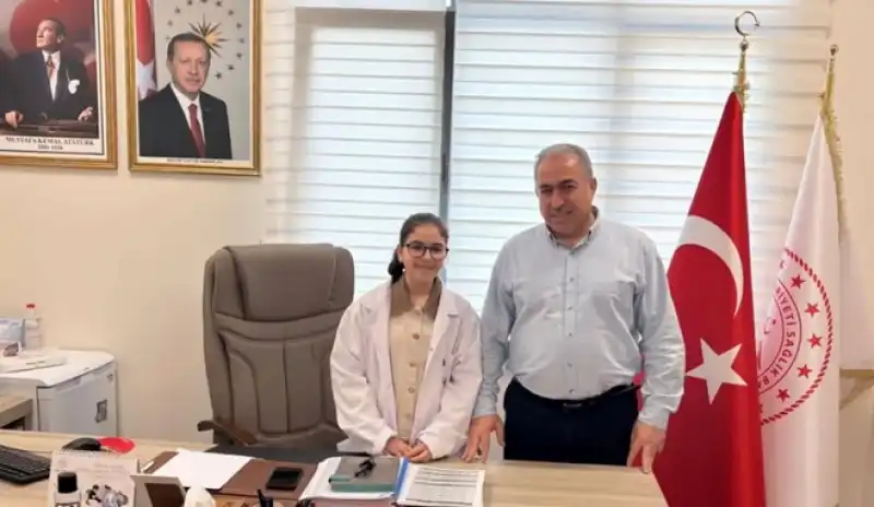 Başhekimlik Koltuğu 23 Nisan’da Öğrenciye Devredildi