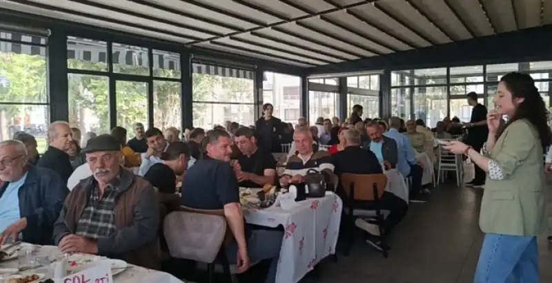 İskenderun’da Evrensel Gazetesi Okurlarıyla Kahvaltıda Buluştu.