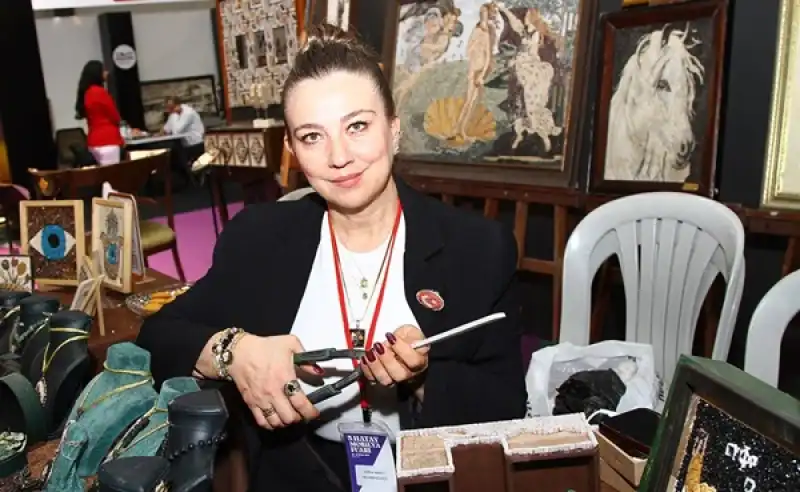 5000 Yıllık Mesleğe Dört Elle Sarılıyor