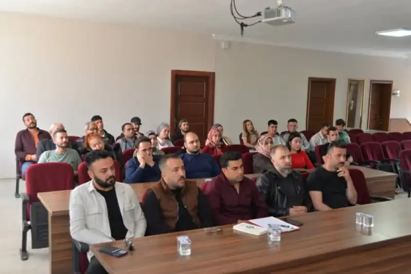 Yayladağı’nda E-ticaret Ve Sosyal Medya Eğitimi Verildi