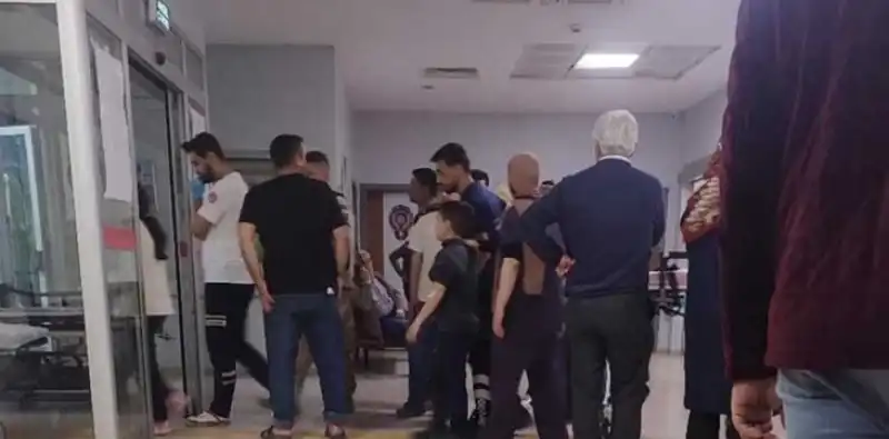 Hac Yemeği Kâbusa Döndü: 16 Kişi Zehirlendi!