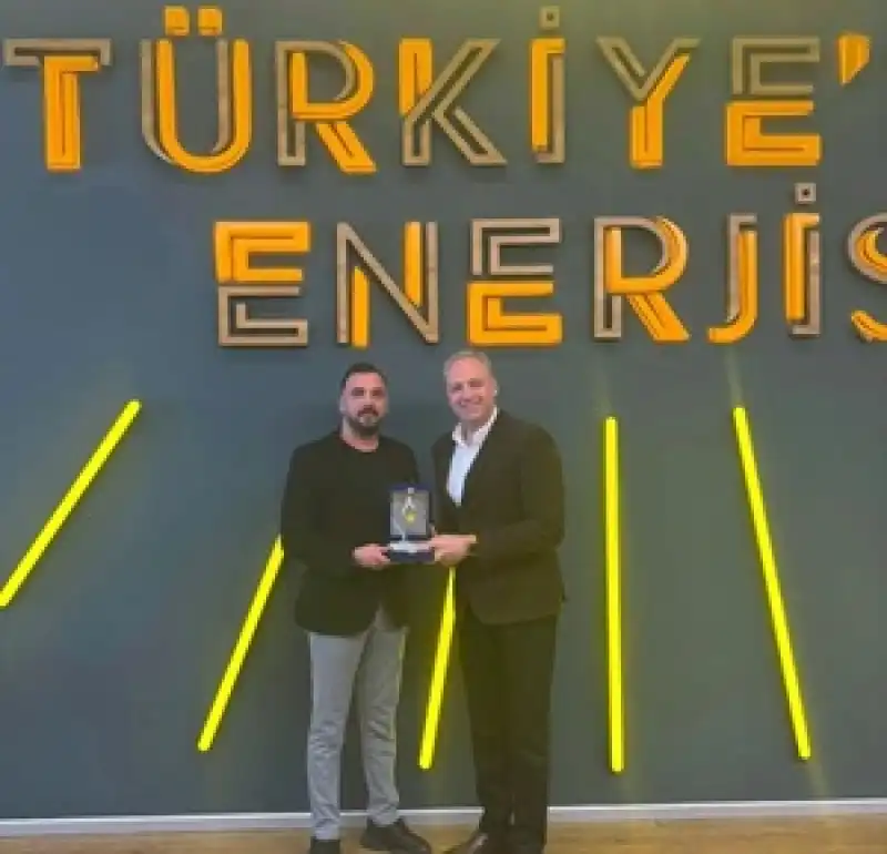 Kurumsal Satışta Liderlik Değişmedi: Mustafa Alıç Yine Zirvede