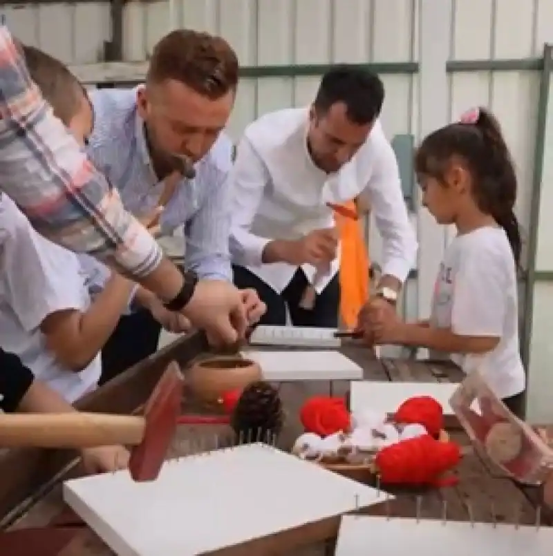 Ülkü Ocakları Hatay’dan Marangozluk Atölyesi Etkinliği