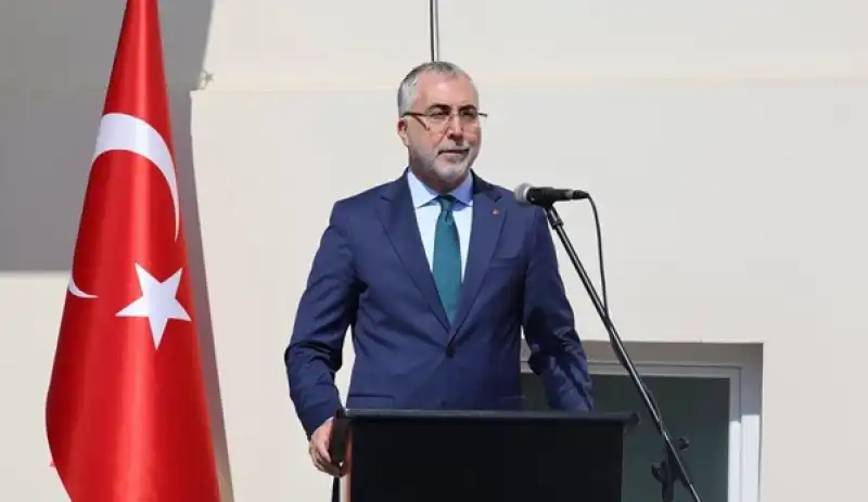 Bakan Işıkhan'dan Emekli Bayram İkramiyesi Açıklaması