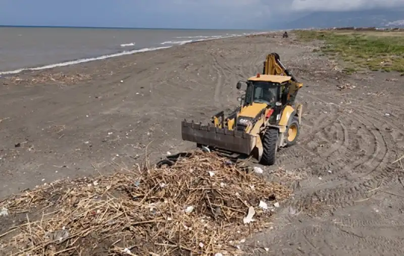 Sahiller Yaz Sezonuna Hazırlanıyor: Temizlik Seferberliği Başladı