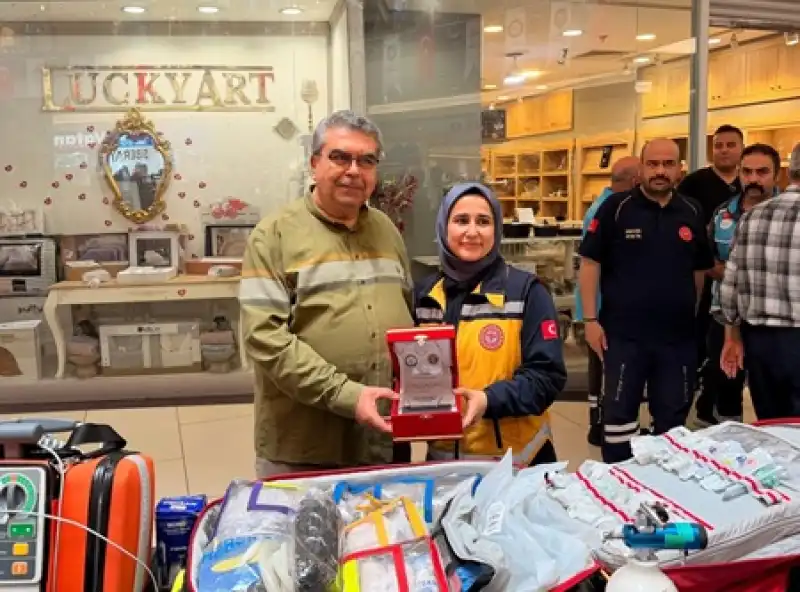 Hatay’da Yılın Ambulans Sürücüsü Betül Güven Oldu
