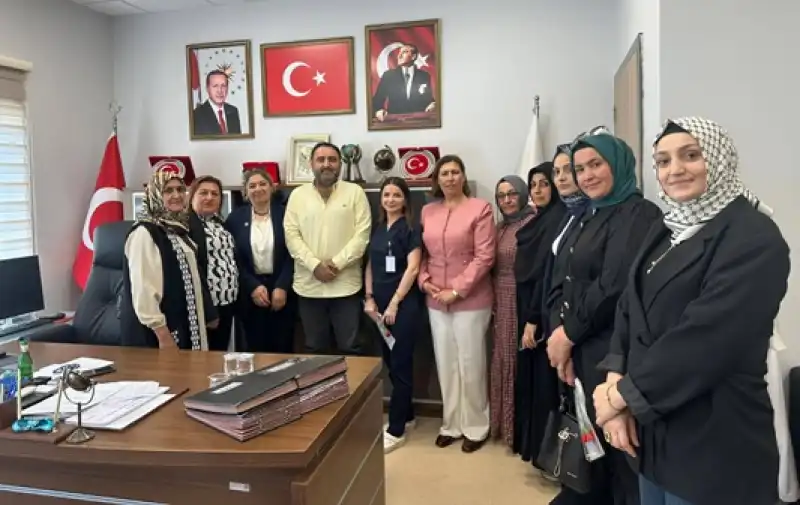 Hatay KAÇEP’ten Anlamlı Ziyaret: Ebeler Ve Anneler Unutulmadı