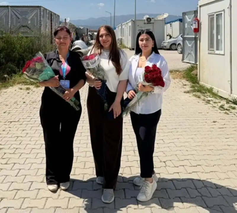 UGC Hatay’dan Fedakâr Annelere Duygu Dolu Ziyaret