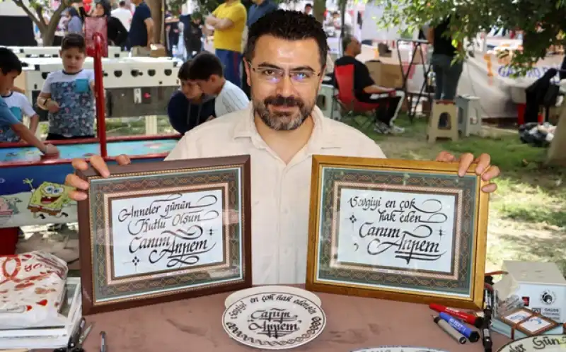 Sanatla Yazılan Sevgi: Anneler İçin Özel Eserler