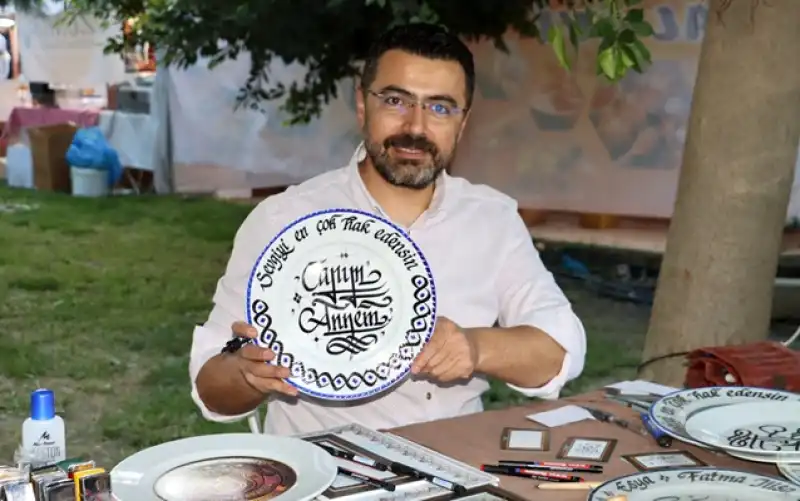 Sanatla Yazılan Sevgi: Anneler İçin Özel Eserler