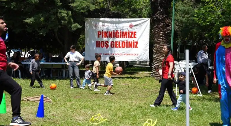 Vakıf Haftası Kapsamında 300 Kişilik Anlamlı Piknik Etkinliği Düzenlendi