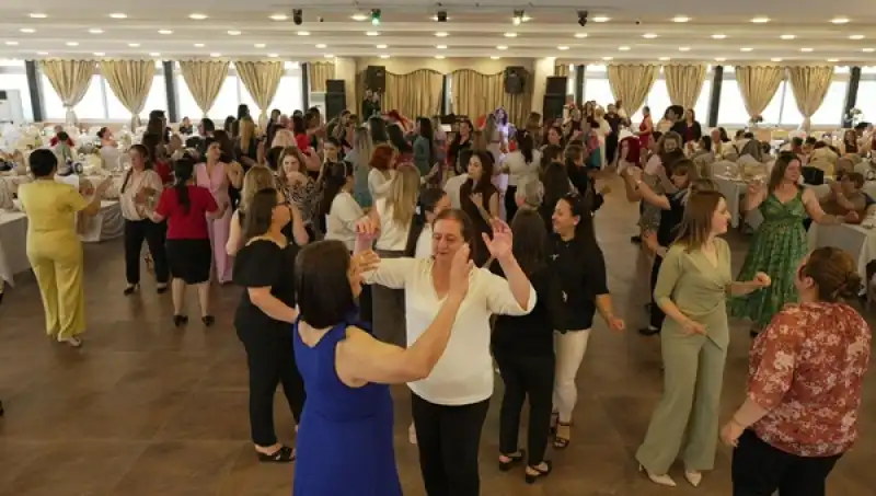Rihen Derneği’nden Anneler Günü’nde Dayanışma Ve Sanat Buluşması