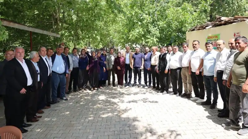 Başkan Yapar, Kisecik Mahallesi’nde Muhtarlarla Bir Araya Geldi