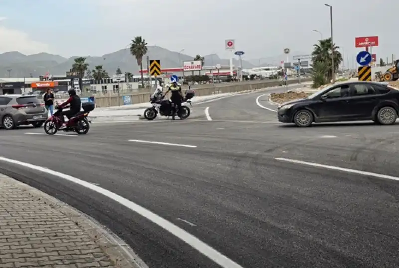 Habib-i Neccar Dönel Kavşağı Trafiğe Açıldı