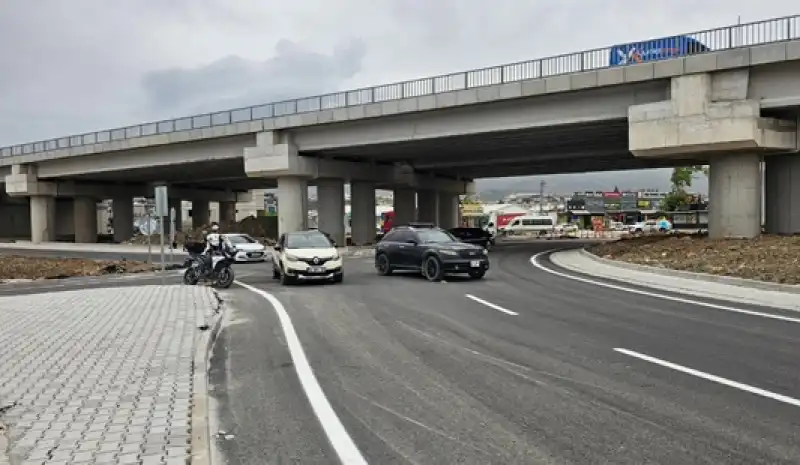 Habib-i Neccar Dönel Kavşağı Trafiğe Açıldı