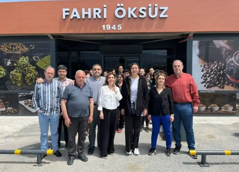 Fulya Öztürk, Hatay’ın Köklü Markası Fahri Öksüz Şekerleme ’de