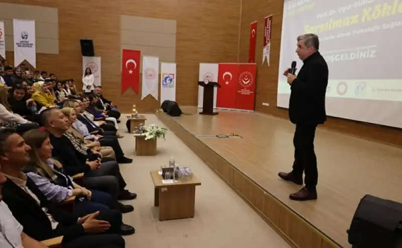 “Sarsılmaz Kökler: Fırtınalı Günlerde Ailede Psikolojik Sağlamlık” Programı Gerçekleştirildi