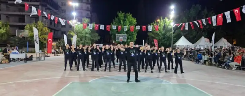 Antakya Için Dans Et Topluluğu Sanatla Umut Oluyor