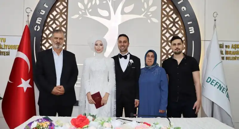 Kudret & Bedirhan Fatih Mutluluğa “Evet” Dedi