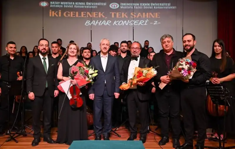 “İki Gelenek, Tek Sahne” Konserine Sanatseverlerden Tam Not