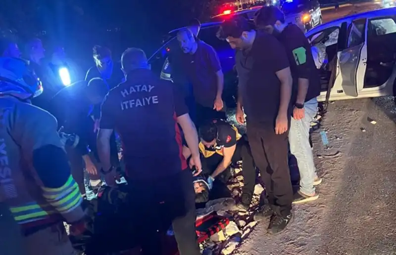 Samandağ Yolunda Trafik Kazası: 6 Yaralı