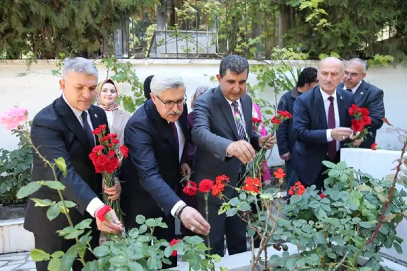 Bayramın Hüznü Şehitlikte Yaşandı