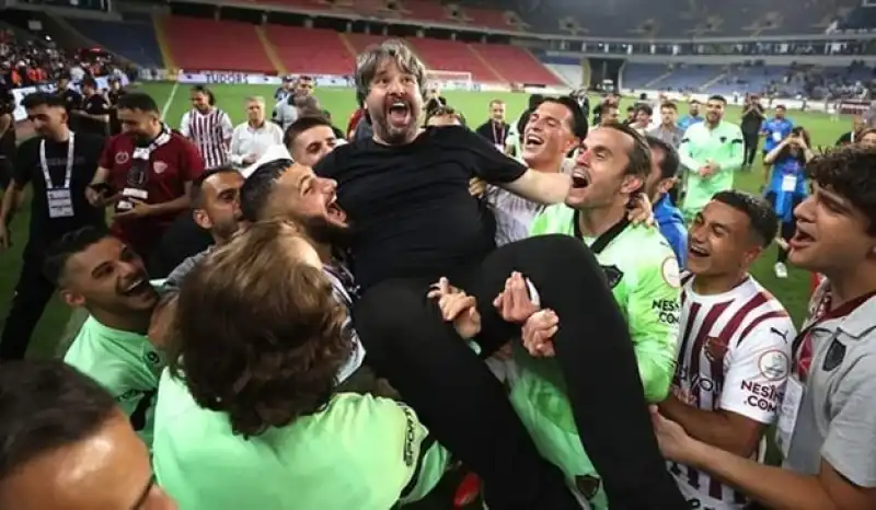 Özhan Pulat’tan Tarihi Dokunuş: Hatayspor’u Süper Lig’de Tutan Mucizenin Yıldönümü