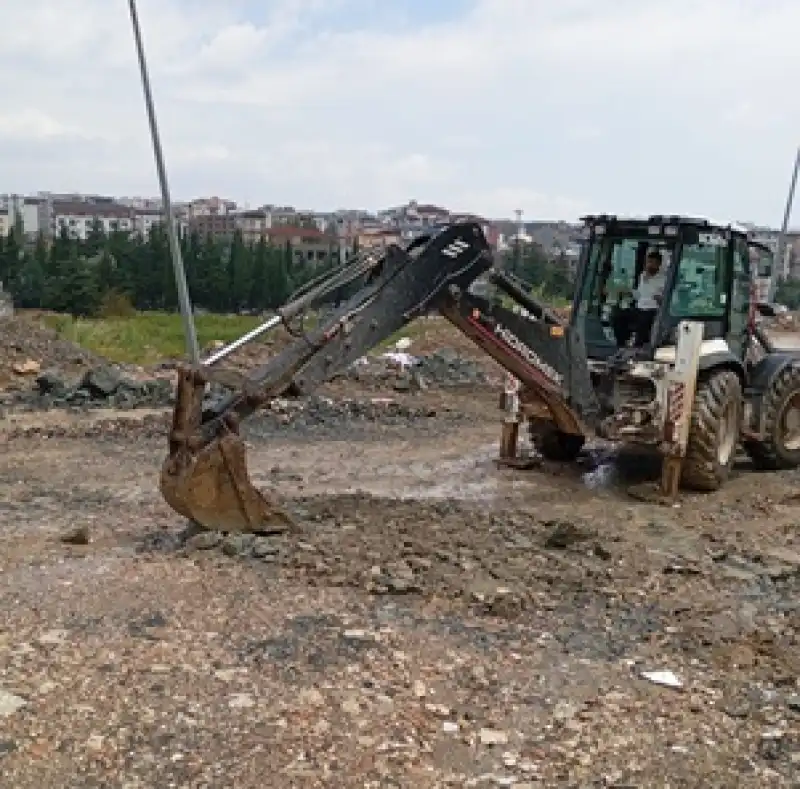 Defne Belediyesi Yağışın Ilk Anından Itibaren Sahada