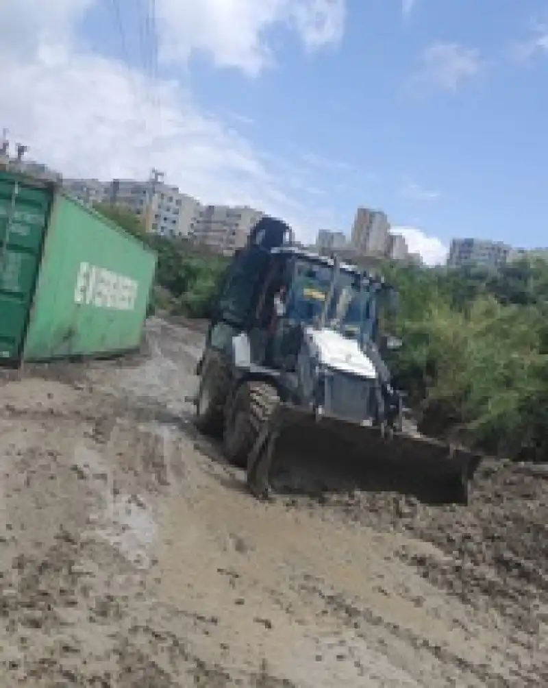 Defne Belediyesi Yağışın Ilk Anından Itibaren Sahada