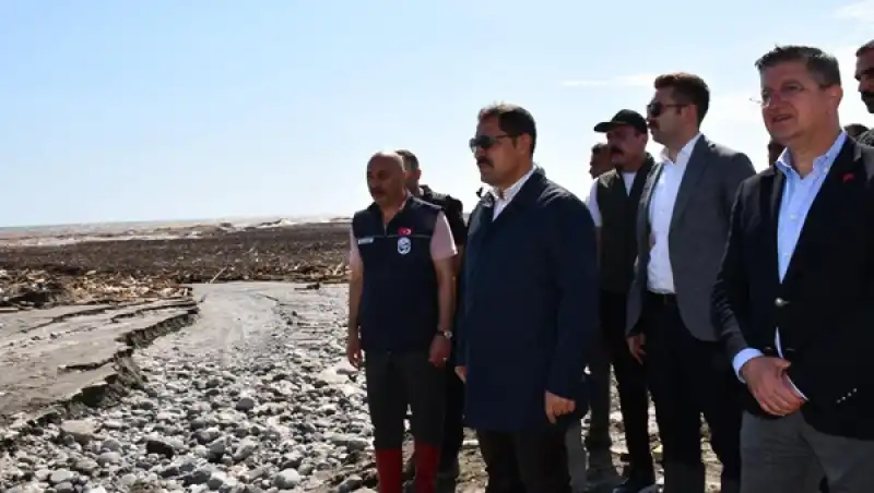 Hatay’da Sel Alarmı: 69 İhbara Müdahale Edildi