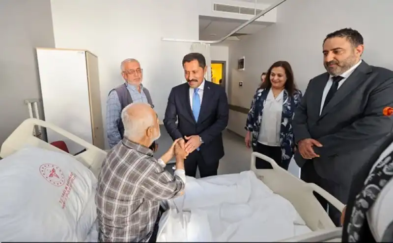 “Bayramda Vali Masatlı Hastaları Unutmadı”