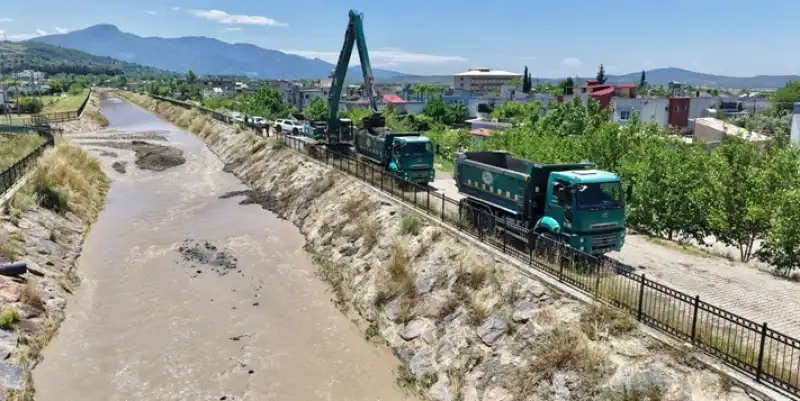 Hatay Da DSİ Ekipleri Sahada