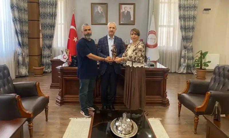Erzin’in Tarihi Mirası Sanatla Buluştu: Avcı Artemis Heykelciği Tanıtıldı